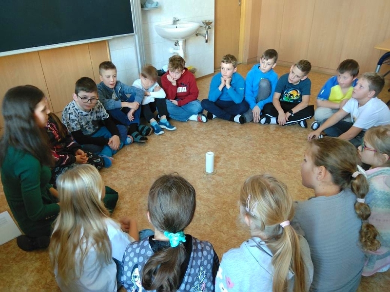 Od tichých Dušiček k bujarému Halloweenu