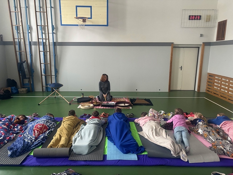 Zabaleni v dece, zabaleni v hudbě…