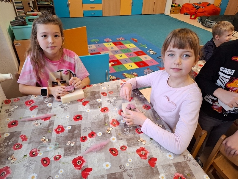 Plstění s družinou