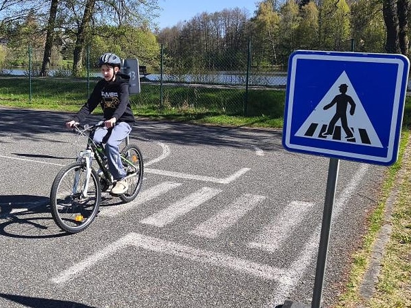 Silnice není hřiště